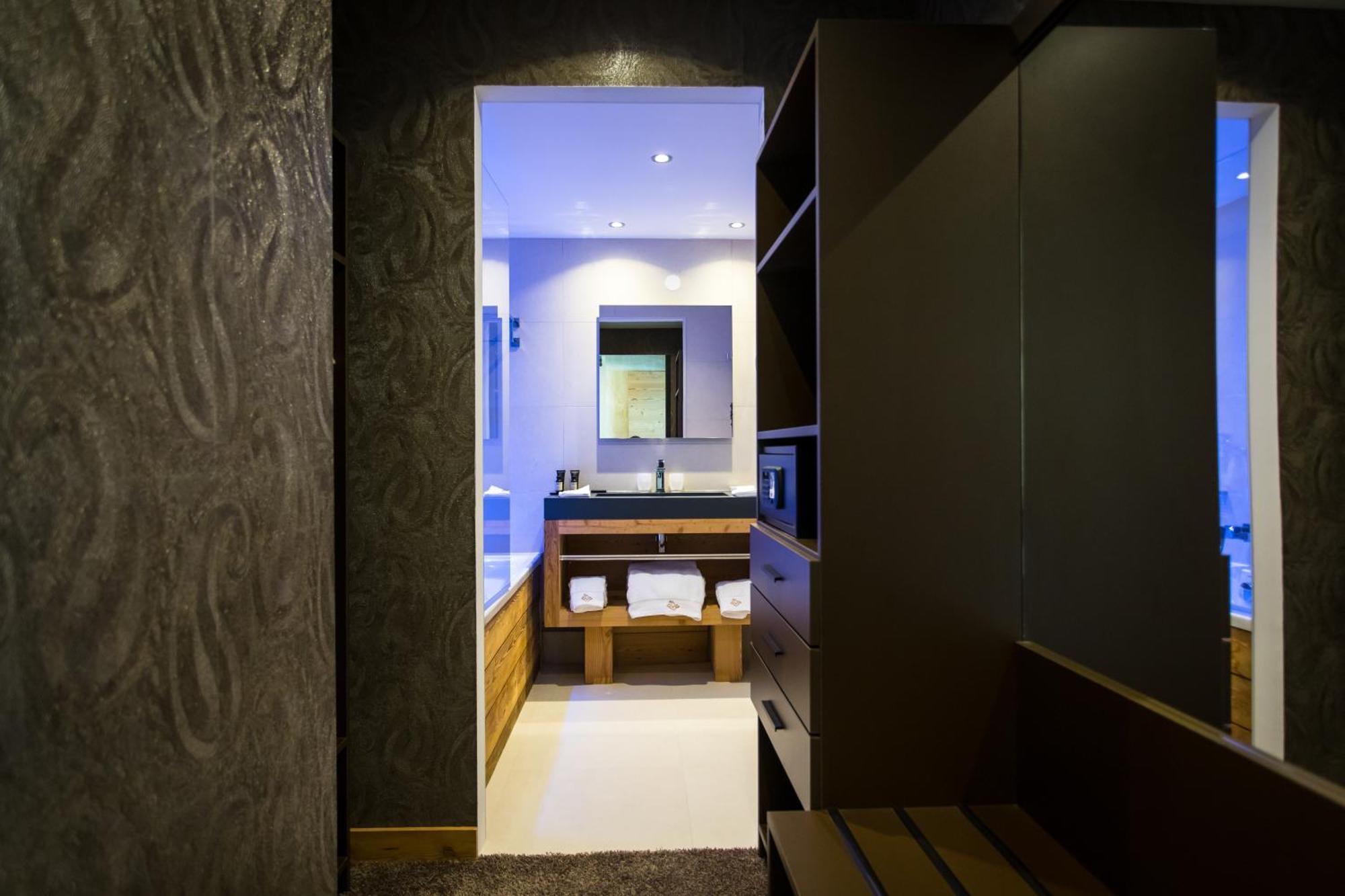 Hotel Daria-I Nor By Les Etincelles Alpe d'Huez Exterior photo